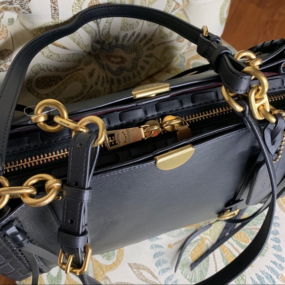 New! Coach Dreamer Tote 34 Leather Whipstitch Bag - Picture 4 of 10